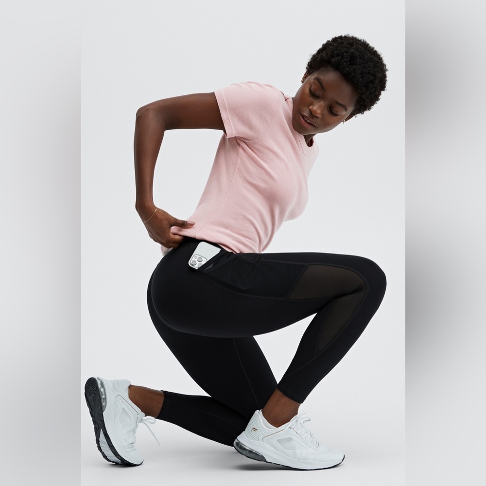 Fabletics Trinity Motion365® Mid-Rise 7/8 Leggings - Picture 4 of 5